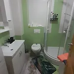 Apartman Modern Apartment, Stup, *