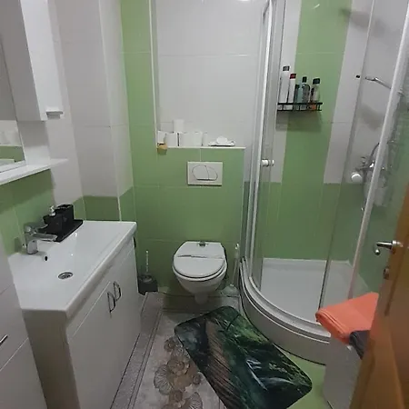Apartamento Modern Apartment, Stup, *