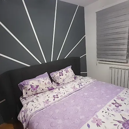 Modern Apartment, Stup, *
