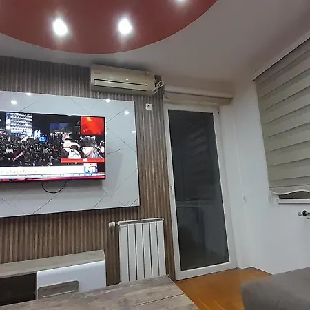Modern Neom, Stup, * Sarajevo